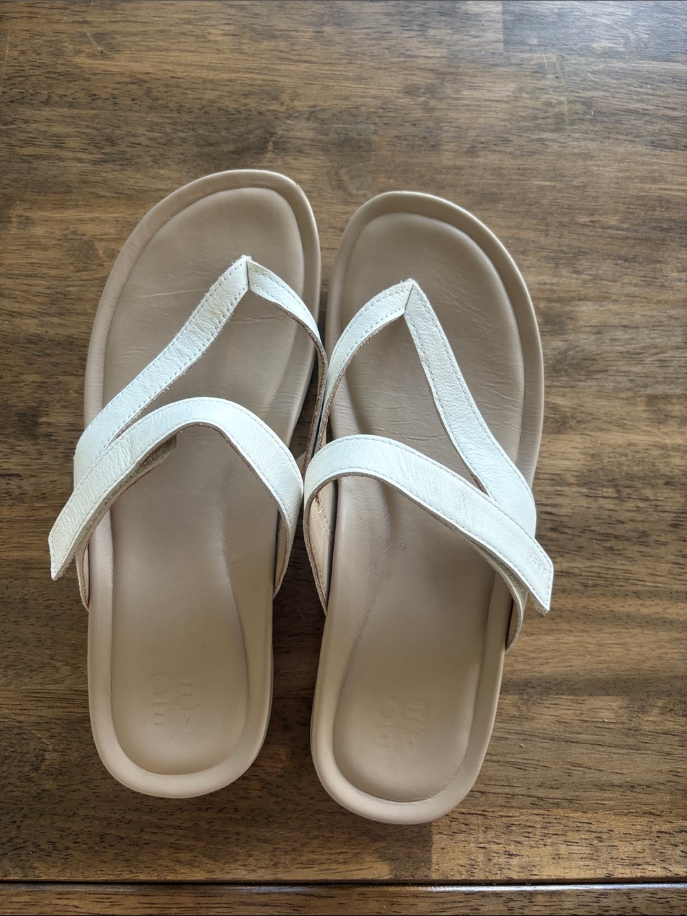 Women's ABEO leather Tan & White thong Sandals with hook and loop closure